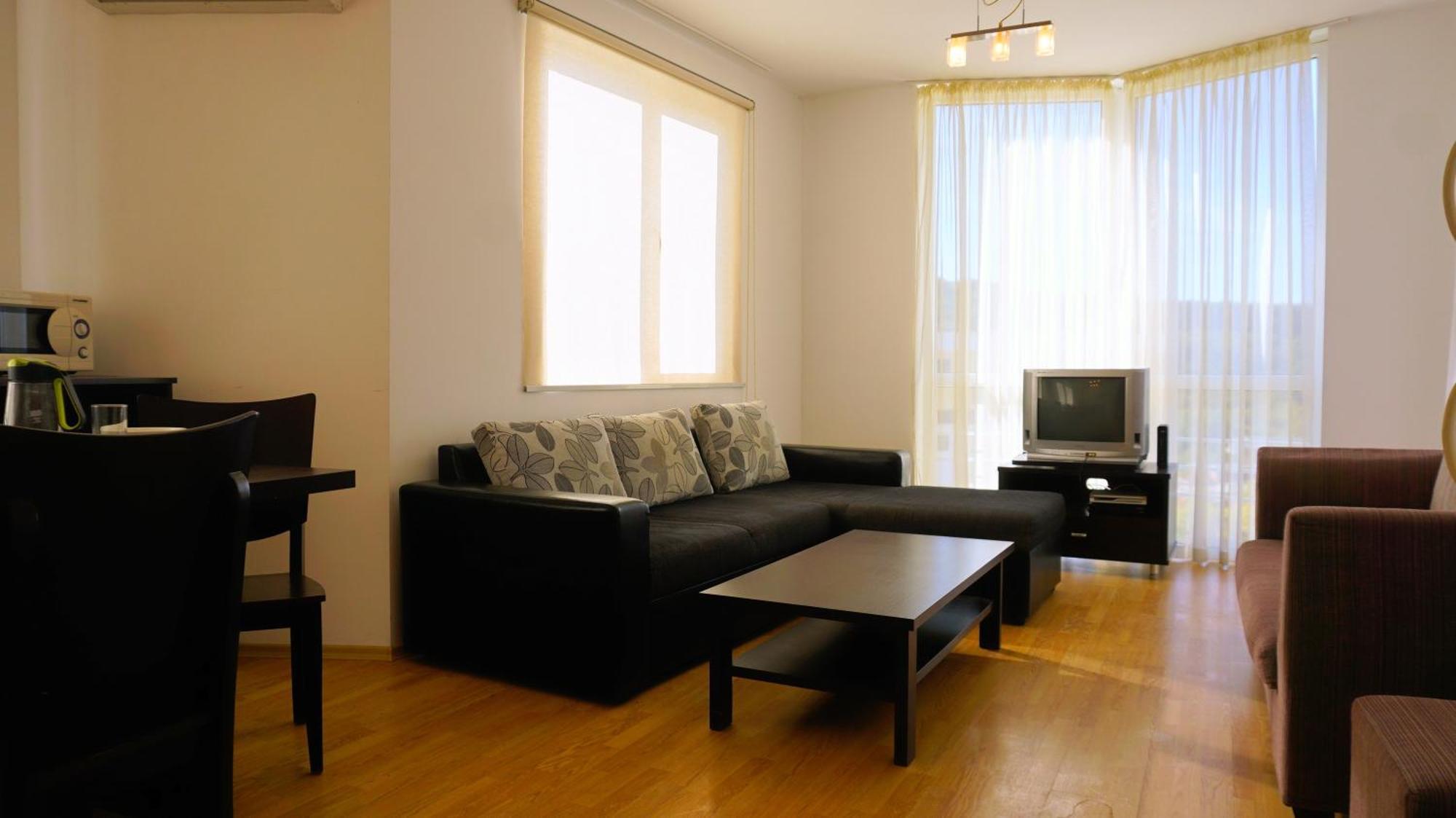Каварна Хилс Апартаменти - Kavarna Hills Apartments Rum bild