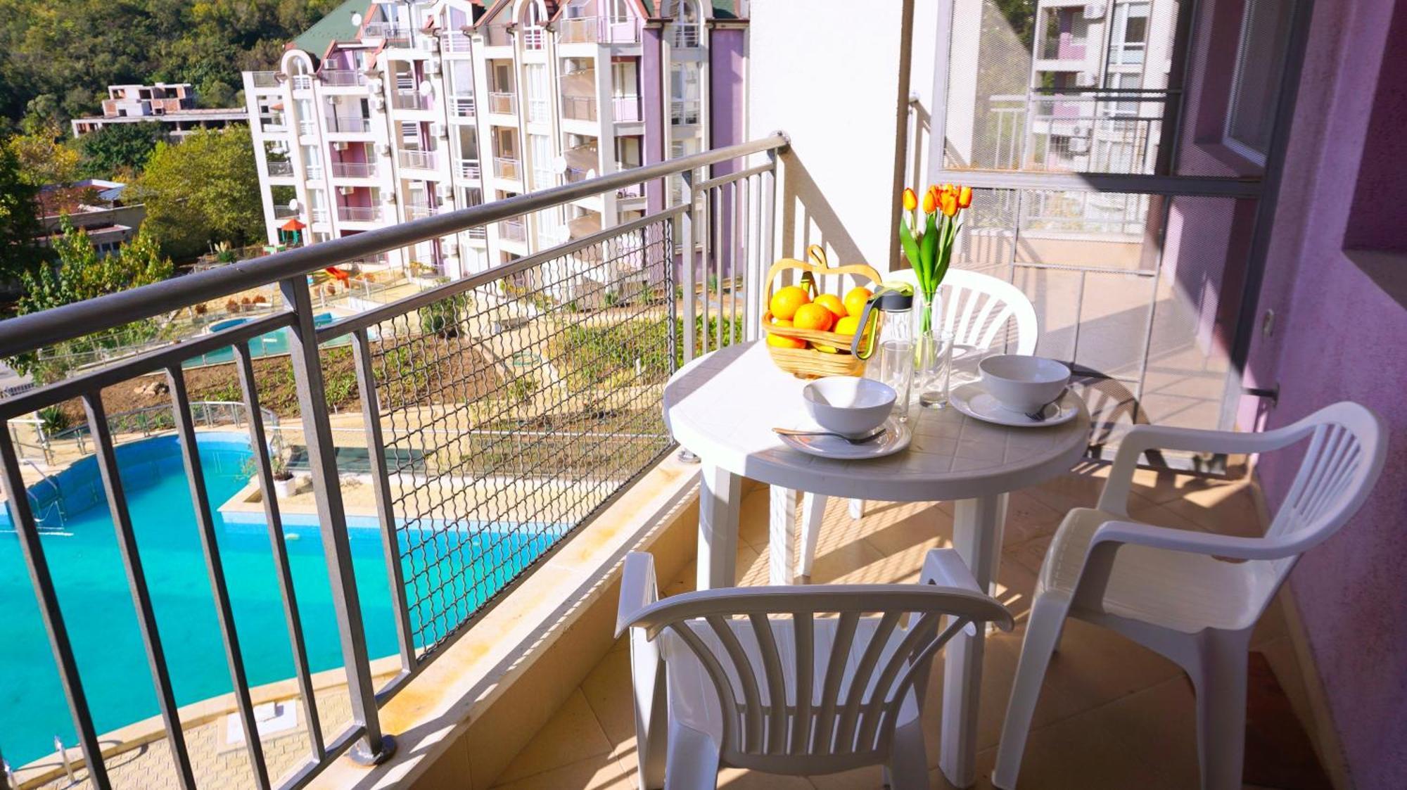 Каварна Хилс Апартаменти - Kavarna Hills Apartments Rum bild