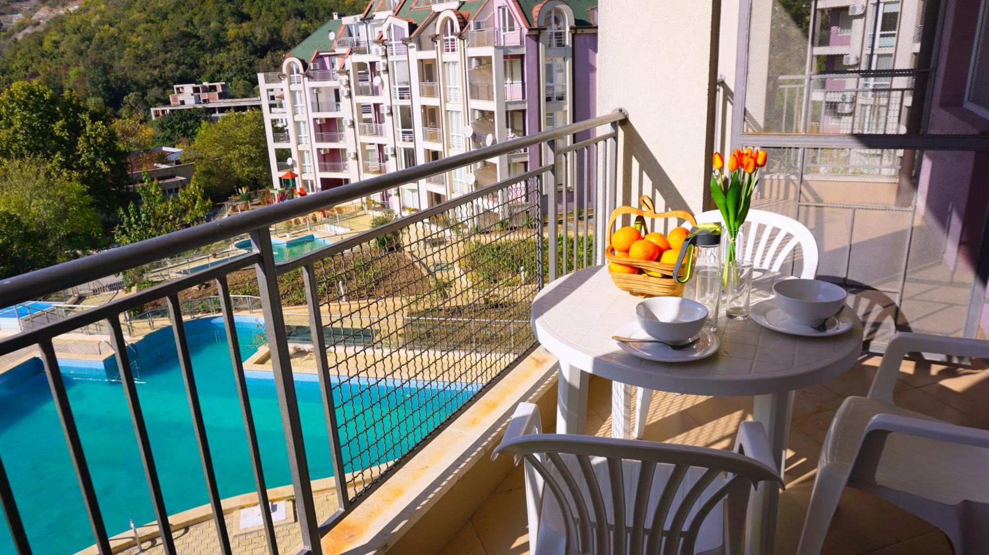 Каварна Хилс Апартаменти - Kavarna Hills Apartments Rum bild